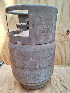 lot 3136 image: LP propane Gas Tank