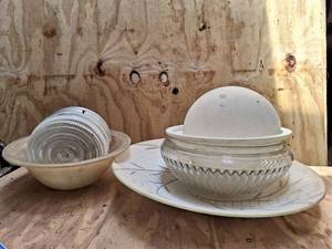 lot 3146 image: Lot of Vintage Frosted and Opalescent Glass Light Coverings
