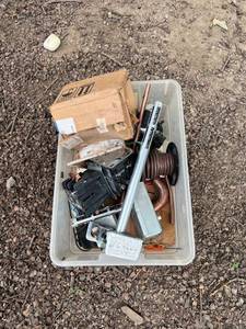 lot 1260 image: HVAC Lot of Electrical Hardware - breakers, Fuse Boxes, Wiring, Single Valve Standing Pilot