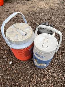 lot 1286 image: (2) Lot of Drink Coolers