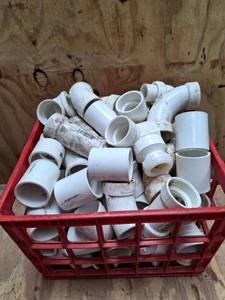 lot 3166 image: Lot of PVC Pipe fittings
