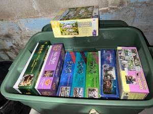 lot 4504 image: (8) Puzzles