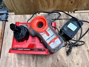 lot 1146 image: Lot of Tool Chargers - Black and Decker - Black and Decker Stud Finder