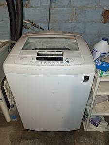lot 35 image: LG True Balance Smart Drum Diamond Glass Washing Machine