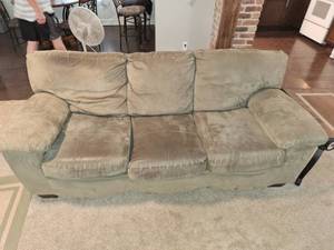 lot 45 image: Microfiber Couch