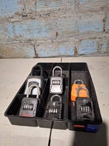 lot 4519 image: (6) Lock Boxes