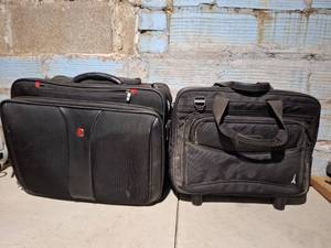 lot 4543 image: (2) Traveling Breifcases