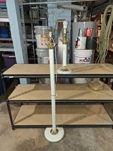 lot 4558 image: Matching Floor Lamp and Table Lamp