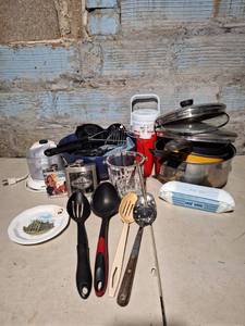 lot 4564 image: Lot of Kitchen Equipment