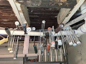 lot 4583 image: Lot of Paint Rollers and Aluminum Cans