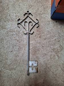 lot 1740 image: Cast Iron Key