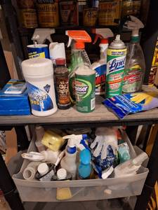 lot 1789 image: Lot of Partially Used Cleaning Supplies