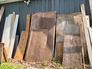 lot 1816 image: Project Piece Wood - Perfect for Tree House
