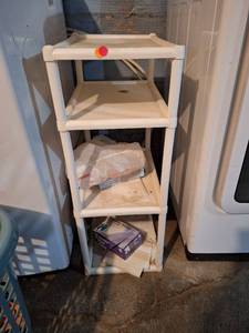 lot 7164 image: White Plastic Shelf