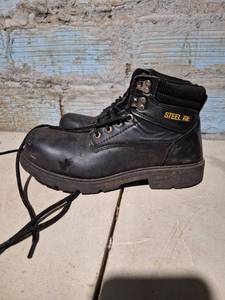 lot 7178 image: 9.5 Wide Brahma Steel Toe Boots