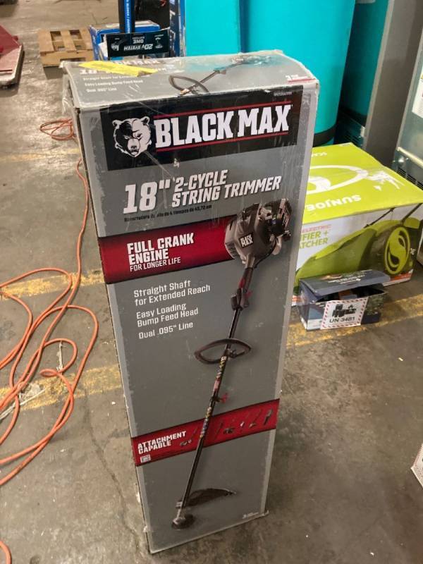 Blackmax  4-Cycle 18 Straight Shaft Attachment Capable String Trimmer
