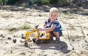 lot 53852 image: Lena Liebherr A918 Litronic Excavator Toy for Toddlers, The Exact Copy of The Real Leibherr Excavator, Fully Articulated Claw Extends and Scoops Realistically, Imaging Kids Excavator
