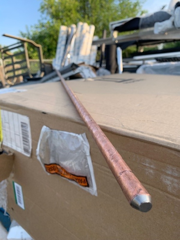 lot 113 image: 10ft Piece of Metal Grounding Rod