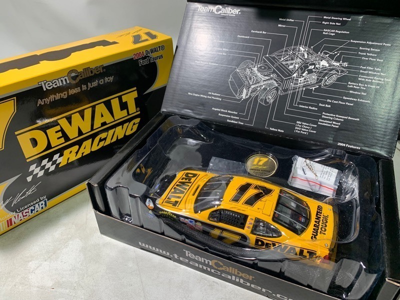 lot 415 image: Team Caliber Owners Series Nascar 2004 Limited Edition No.17 DeWalt Ford Taurus Race Car, 124 Scale  Die Cast Metal