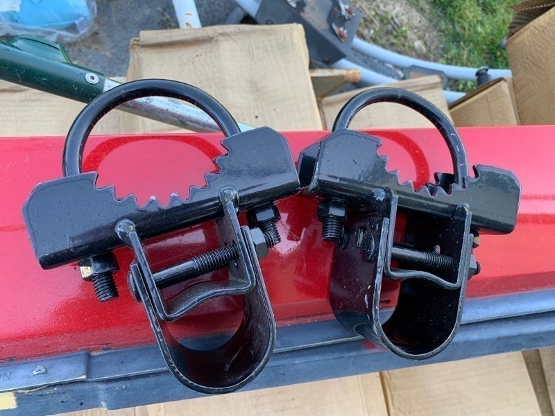 lot 225 image: New Set of 2 Post Gate Mount Max 3.5 Hardware