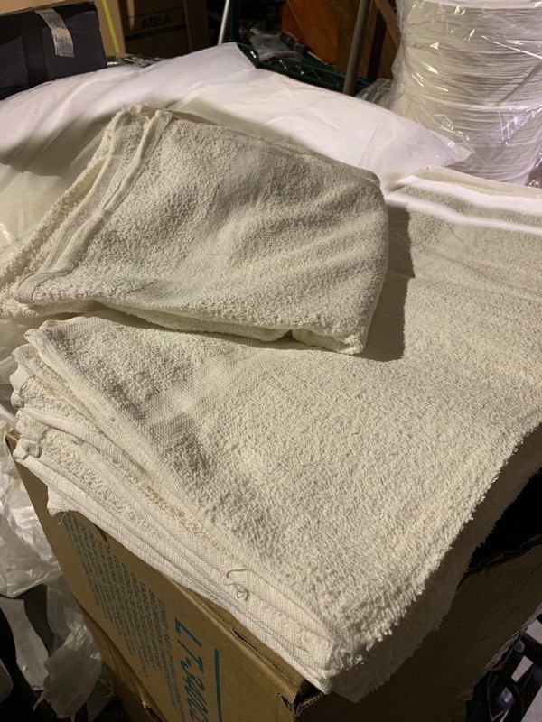 lot 269 image: 12pc Bundle of 45x21 Lake Pool Towels, White