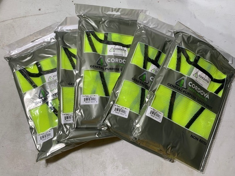 lot 353 image: Lot of 5 New Cordova General Purpose Safety Vest Model V101