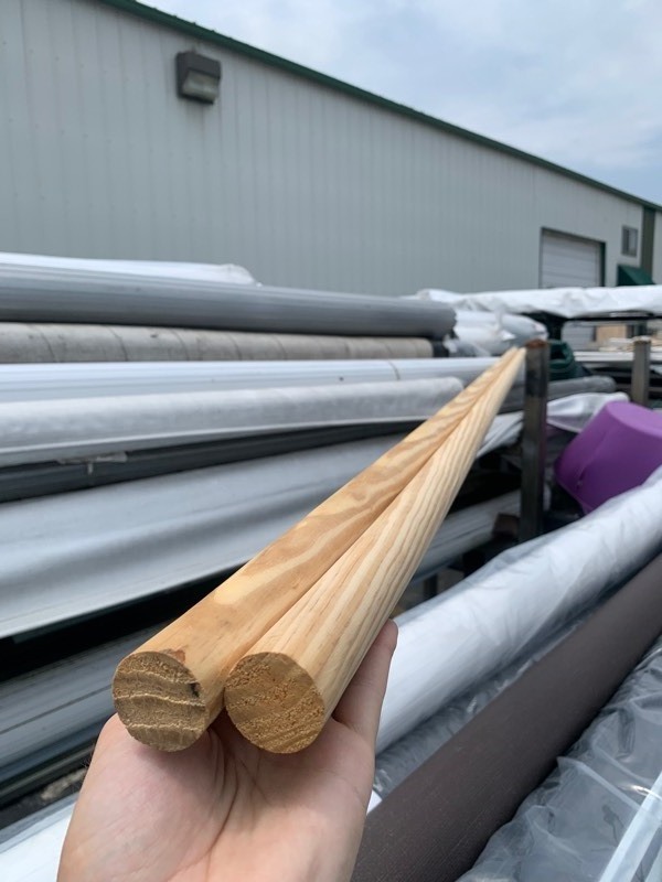 lot 141 image: 2 New - 8ftx1 516 Closet Rods