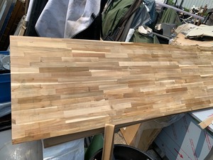 lot 4 image: Never Been Used Thick Natural Cut Piece of Solid Wooden Butchblock  79x25x1.5