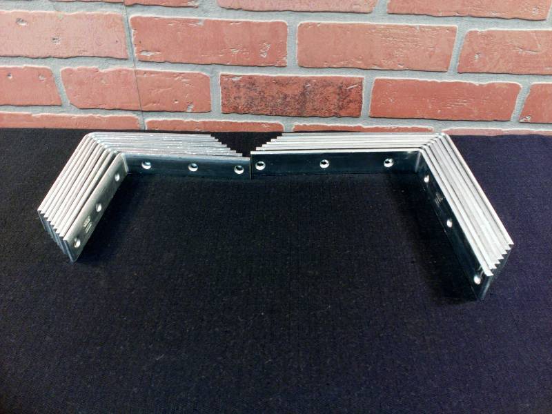 lot 17 image: National Hardware Corner Braces - 2 Sizes
