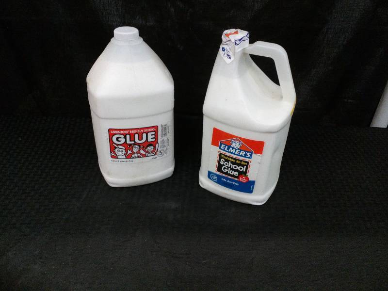 lot 91 image: White School Glue