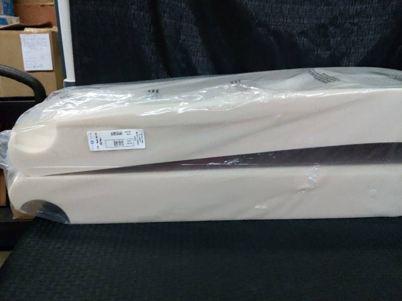 lot 156 image: Select Comfort Sleep Number Border Wall End Wall