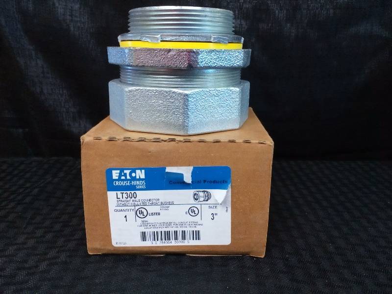 lot 163 image: Eaton Straight Male Connector W Out Insulated Throat Bushing 3