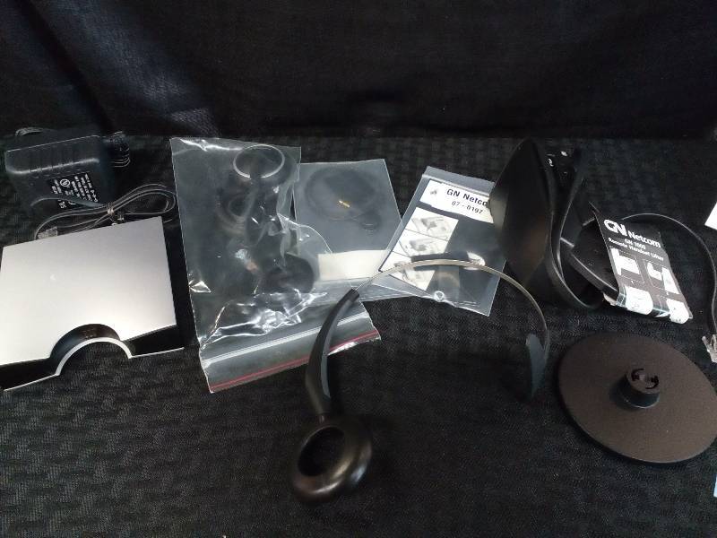 lot 176 image: GNI Netcom Flex Boom NC Mic 2.4Ghz W GN 1000 RHL Headset