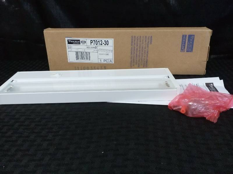 lot 180 image: Progress Lighting LED Under Cabinet Hide-A-Lite 3