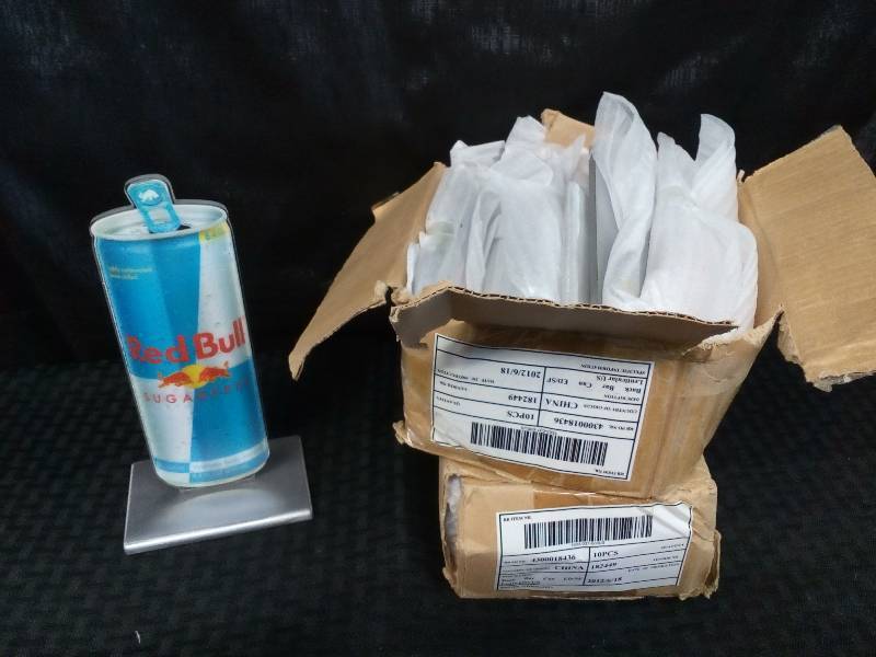lot 185 image: Red Bull Energy Drink Table Top Display Piece w 3d lenticular printing
