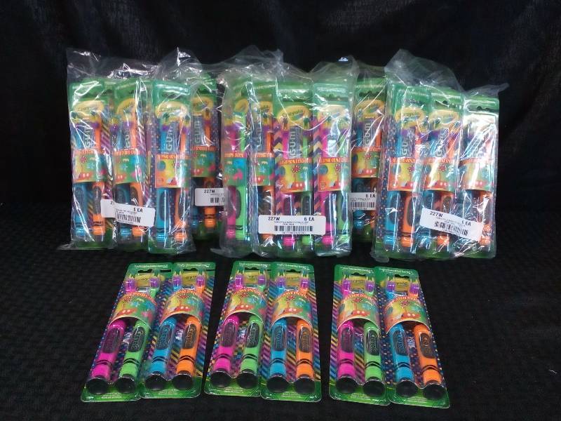lot 191 image: GUM Crayola Soft Colorful NEON Toothbrushes