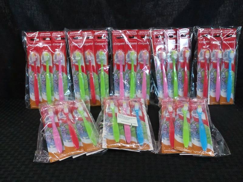 lot 202 image: Colgate Kids Junior Extra Soft Toothbrushes