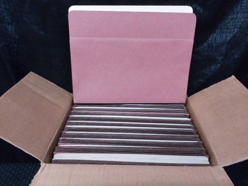 lot 204 image: Fibre Guard Expension Pocket Folders