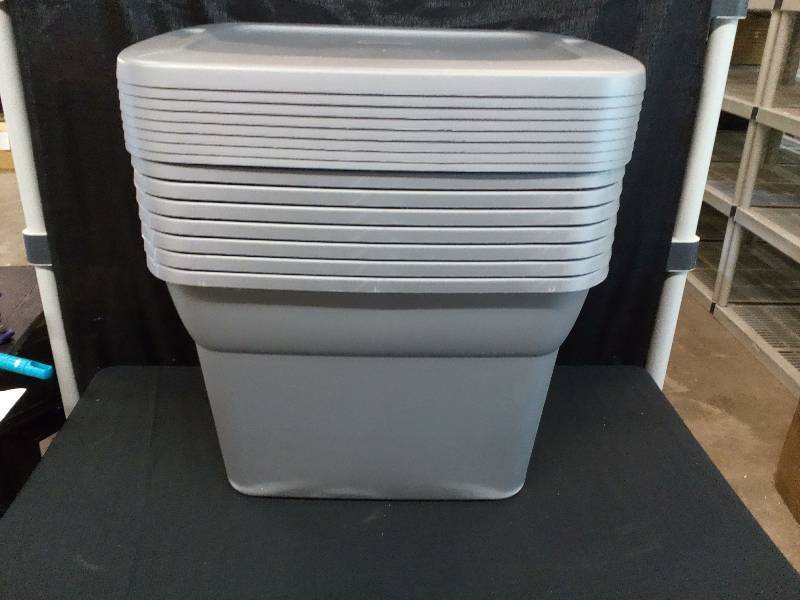 lot 271 image: Sterilite Tote Boxes
