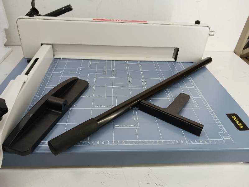 VEVOR Industrial Paper Cutter A4 Heavy Duty Paper Cutter 12 inch