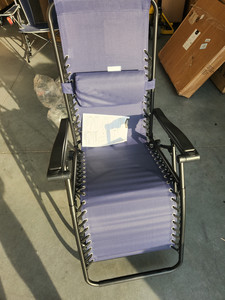 lot 17640 image: Amazonbasics Outdoor Zero Gravity Lounge Folding Chair, Navy Blue