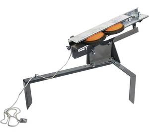 lot 17752 image: Champion Range and Target High Fly String Release Manual Trap for Clay Shooting