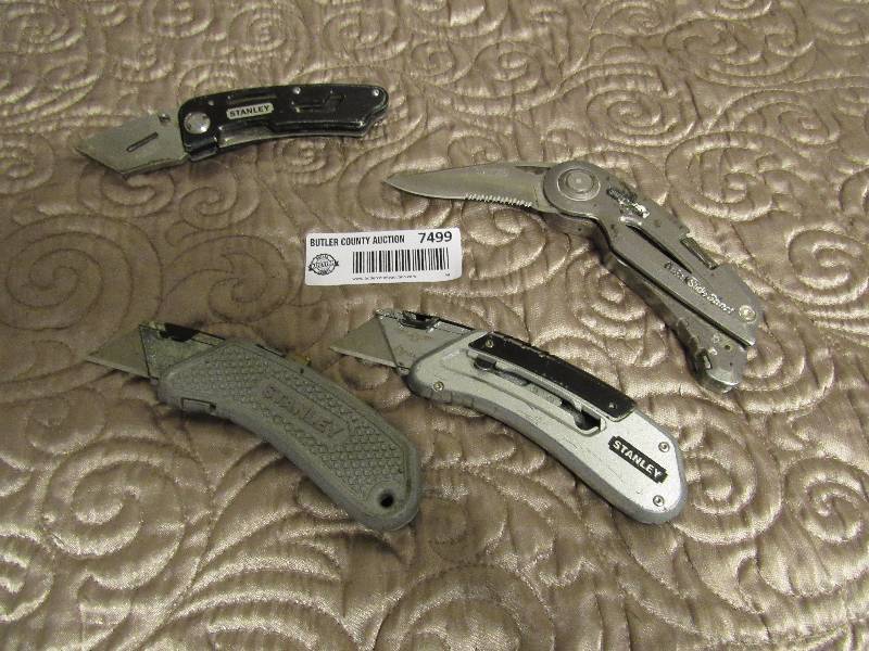 lot 7499 image: Lot of 4 Stanley box knifes - 1 with pocket knife blade