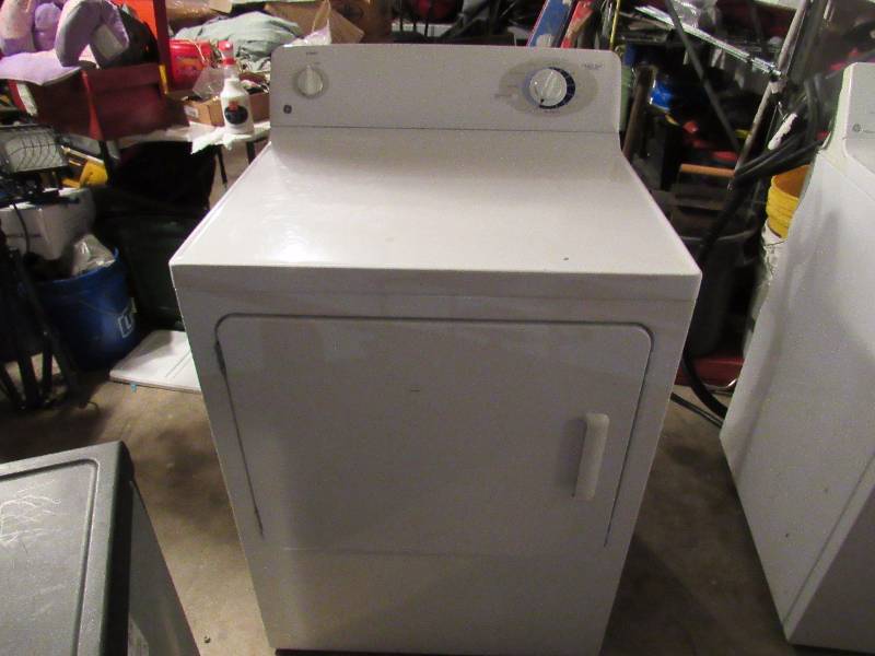 lot 7660 image: GE White Select Dryer