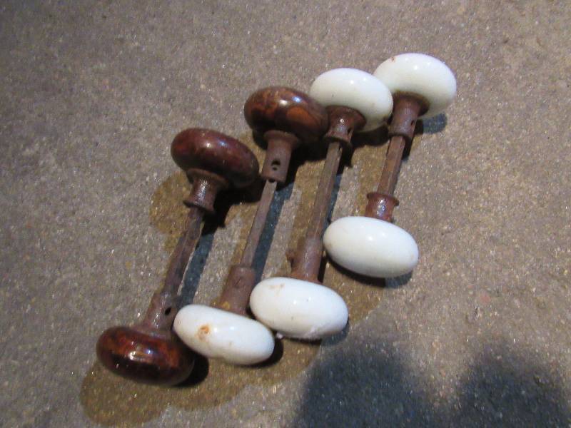 lot 7674 image: Lot of 4 Antique Door Knobs (sets) - 2 white, 1 brown, 1 combo