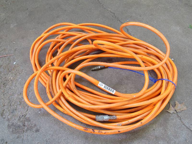 lot 7711 image: 50 ft. Orange Air Hose - Light Weight
