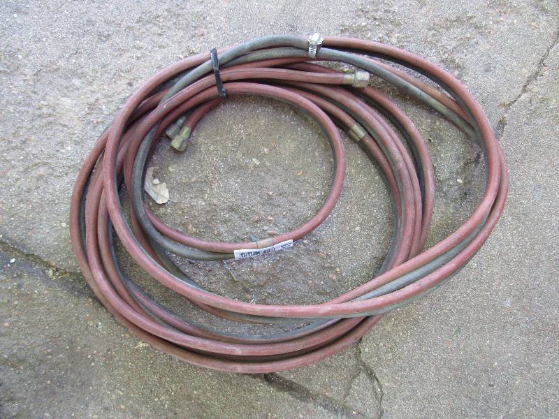 lot 7716 image: 25 ft. Welding Line in Good Condition