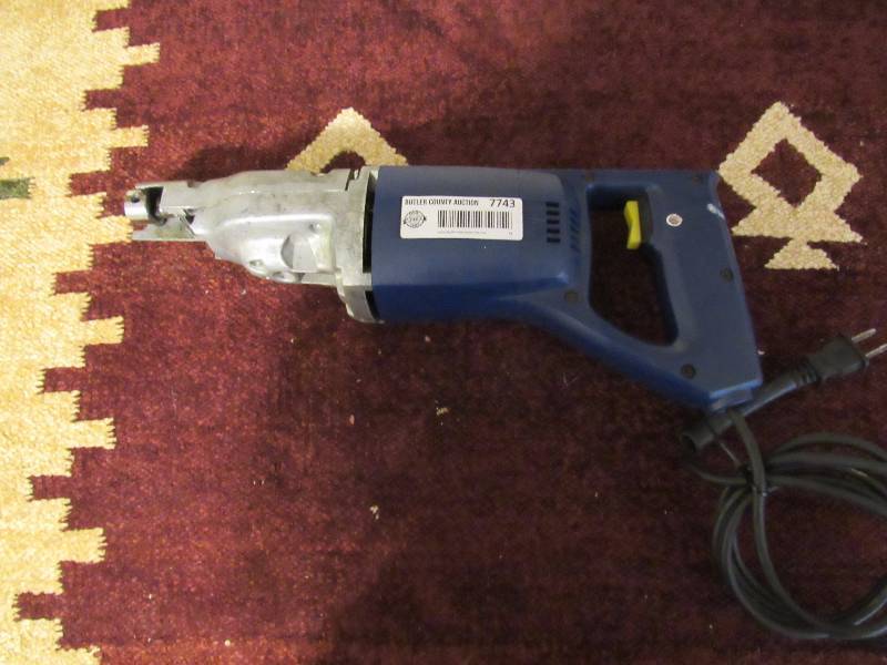 lot 7743 image: Saws-All - Square-D w Cord