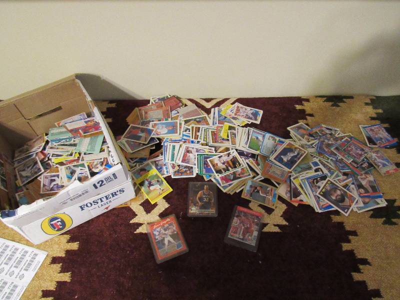 lot 7752 image: Box of assorted Baseball Cards - TOPPS, UPPER DECK