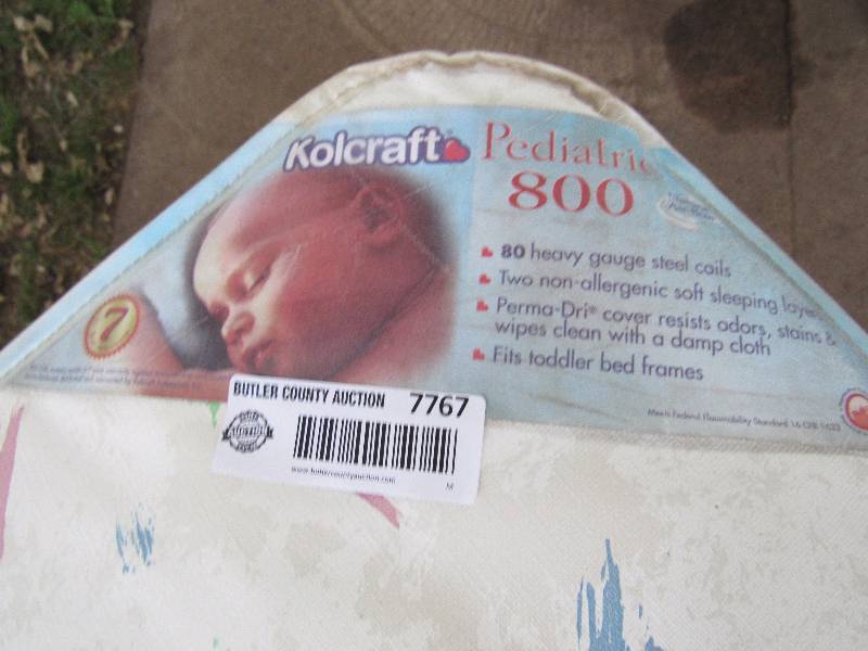 lot 7767 image: Toddler Mattress